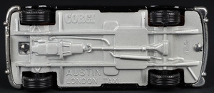 Corgi toys 425 london taxi ee403 base