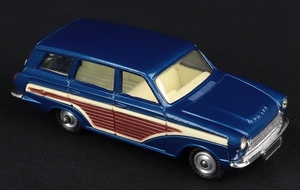 Corgi toys 440 ford consul cortina golfing ee404 car
