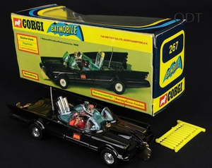 Corgi toys 267 batmobile ee406 front