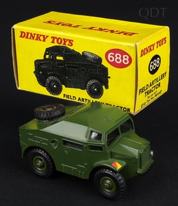 Dinky toys 688 field artillery tractor ee473 front