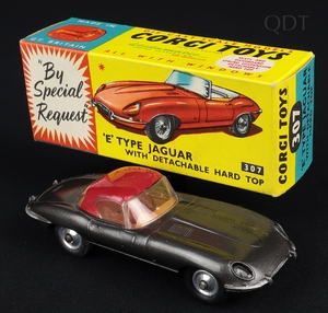 Corgi toys 307 e type jaguar ee481 front