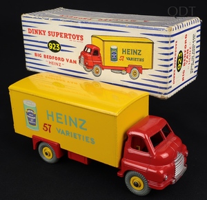 Dinky toys 923 big bedford van heinz ee585 front