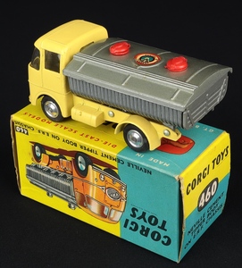 Corgi Toys 460 Neville Cement Tipper on E.R.F. Chassis - QDT