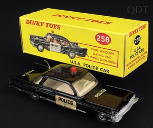 Dinky toys 258 usa police car cadillac ee612 front