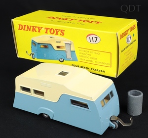 Dinky toys 117 four berth caravan ee616 front