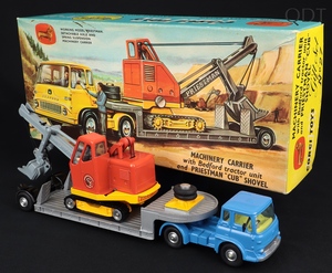 Corgi gift set 27 a machinery carrier priestman cub shovel ee650 front