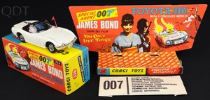 Corgi toys 336 james bond's toyota ee652 front
