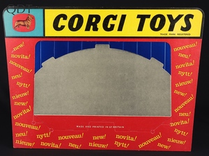 Corgi toys stage cc432 front