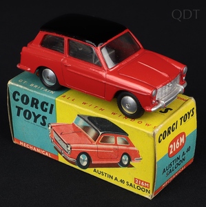 Corgi toys 216m austin a40 saloon cc442 front