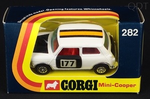 Corgi toys 282 mini cooper ee675 front