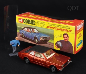 Corgi toys 313 graham hill's ford cortina ee742 front