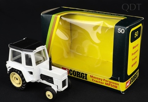 Corgi toys 50 massey ferguson tractor mf50b ee744 front
