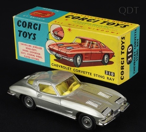 Corgi toys 310 chevrolet corvette ee785 front