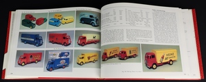 Dinky toys modelled miniatures book ff9 pages