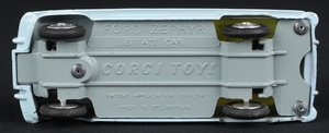 Corgi toys 424 zephyr estate ee942 base