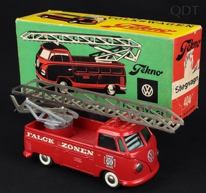 Tekno models 404 falck zonen fire escape truck ff110 front