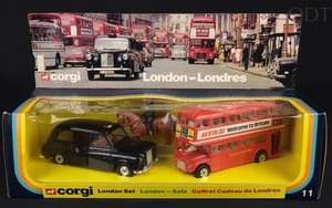 Corgi toys gift set 11 london transport ff259 front