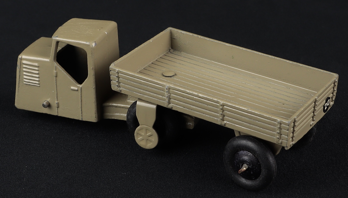 Dinky Toys 33W Mechanical Horse & Open Wagon QDT