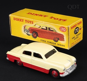 Dinky toys 170 ford fordor sedan ff543 front