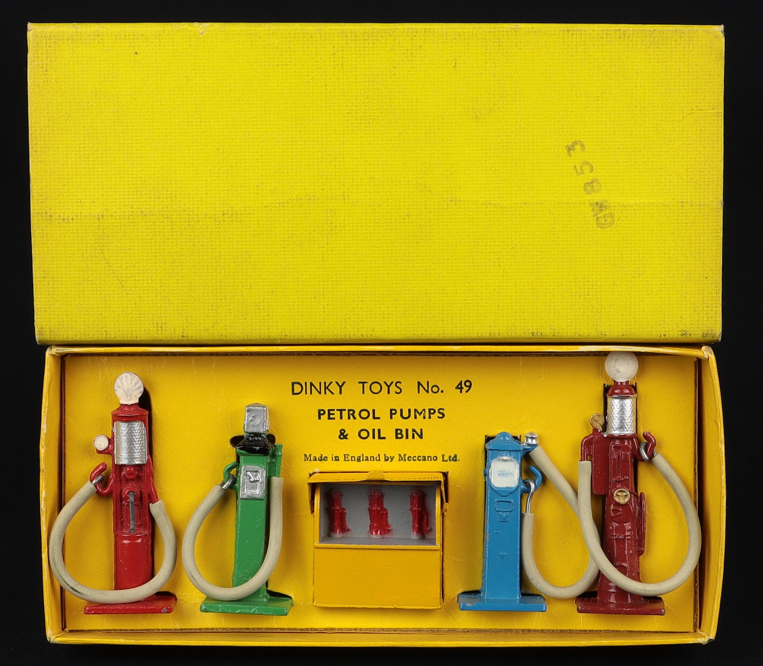 Dinky Gift Set 49 Petrol Pumps Set QDT