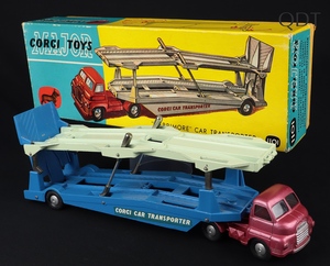 Corgi toys 1101 carrrimore car transporter cerise ff773 front