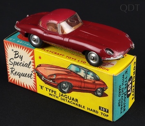 Corgi toys 307 e type jaguar ff814 front