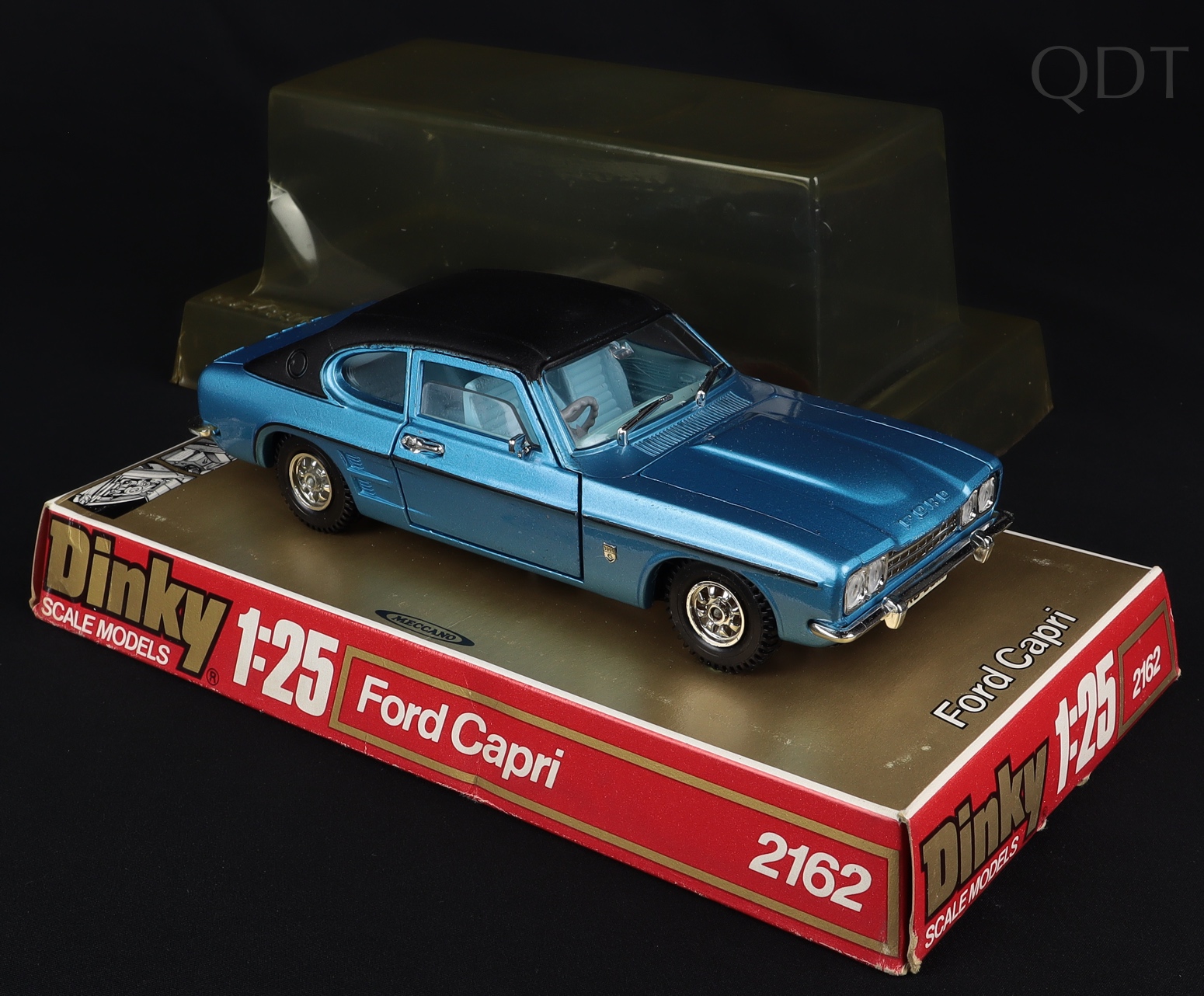 Dinky Toys 165 Ford Capri Violet Métallisé - Miniature UK - VNMINT