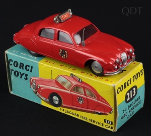 Corgi toys 213 jaguar 2.4l fire ff867 front