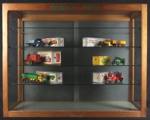 Dinky toys cabinet ff859 front