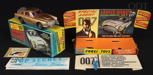 Corgi toys 261 james bond aston martin 007 ff933 front