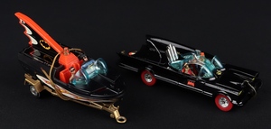 Corgi toys gift set 3 batmobile batboat red tyres gg98 models front