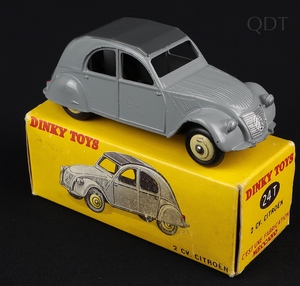 French dinky toys 24t 2cv citroen gg160 front