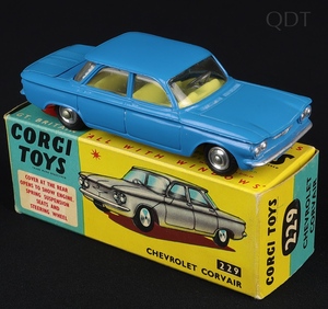 Corgi toys 229 chevrolet corvair gg198 front