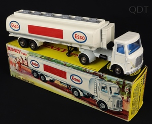 Dinky toys 945 aec fuel esso tanker gg204 front