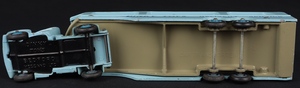 Dinky toys 582 982 pullmore car transporter gg217 base