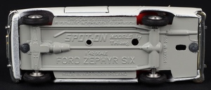 Spot on models 309 z cars ford zephyr six gg243 base