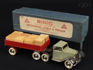 Minic toys 40m mechanical horse trailer cases pre war gg373 front