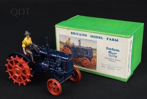 Britains model farm 127f fordson major tractor gg381 front