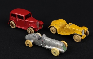 Dinky set 35 small motor cars set gg437 models