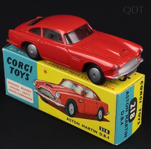 Corgi toys 218 aston martin db4 gg564 front