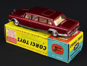 Corgi toys 247 mercedes pullman gg575 back