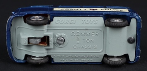 Corgi toys 464 commer police van county gg626 base