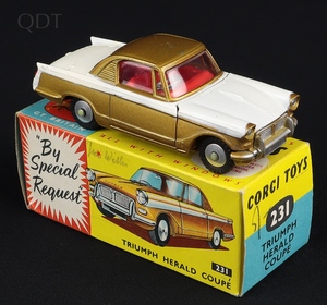 Corgi toys 231 triumph herald coupe gg653 front