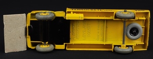 Dinky toys 533 leyland cement wagon ferrocrete gg675 base