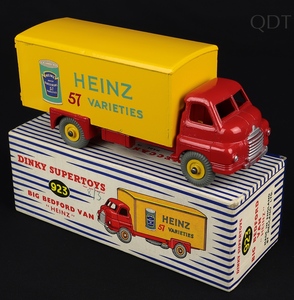 Dinky supertoys 923 big bedford van heinz gg676 front