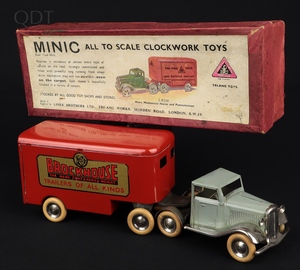 Tri ang minic brockhouse trailer pantrchnicon articulated gg699 front