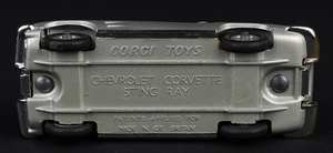 Corgi toys 310 corvette sting ray gg702 base
