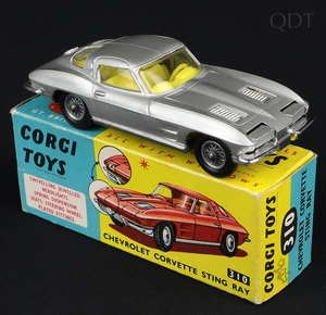 Corgi toys 310 corvette sting ray gg702 front