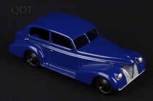 Dinky toys 39b oldsmobile sedan gg729 front