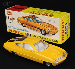 Dinky toys 352 ed straker's car gg751 front